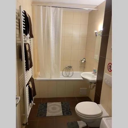 Апартаменти Apartament Flora